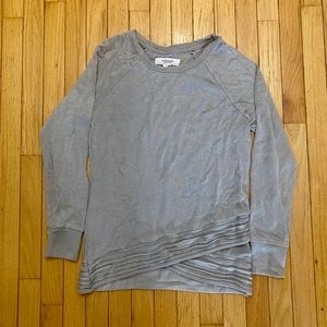 Gray long sleeve sweater top